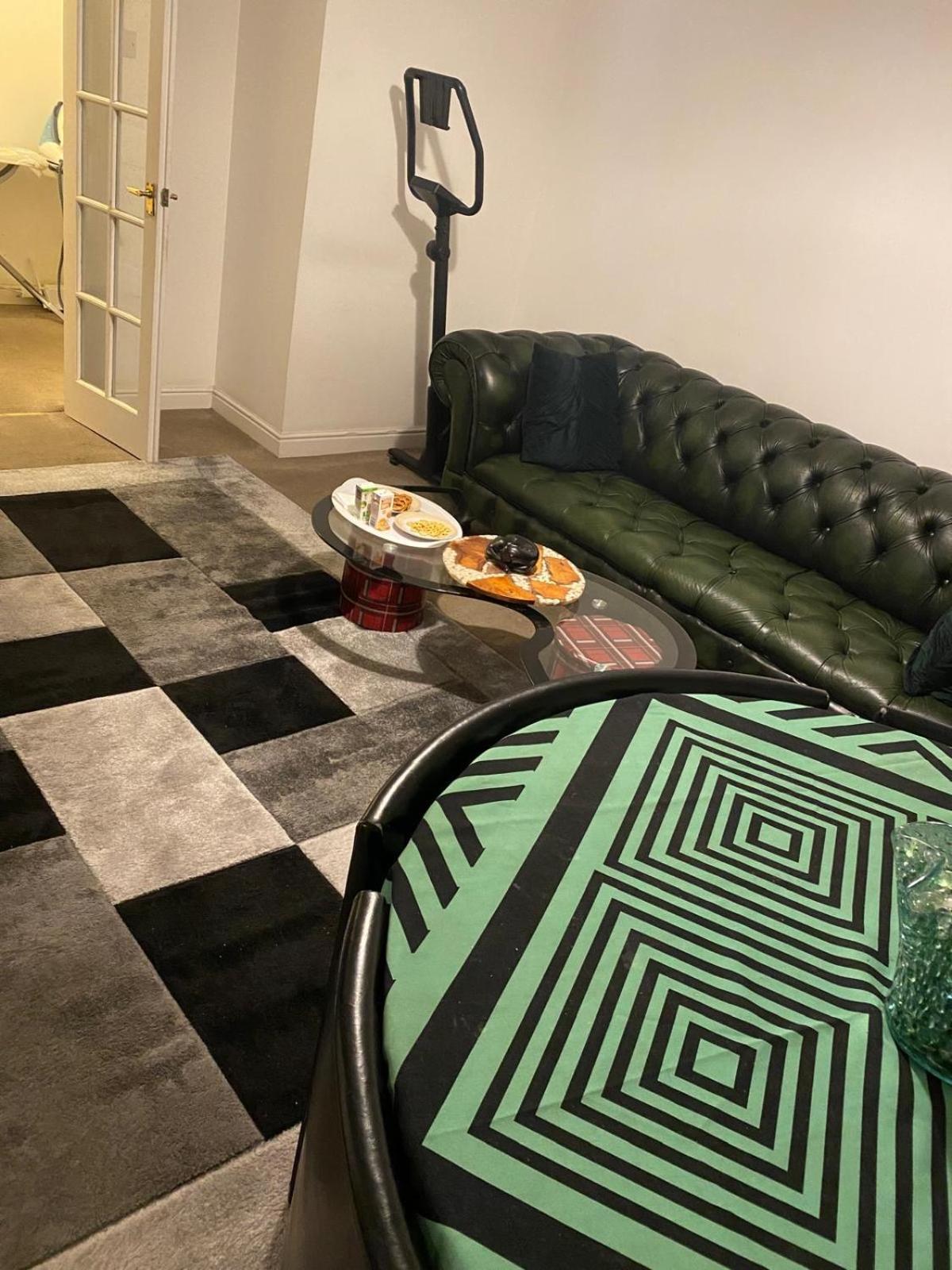 לונדון The Right Place. A Fabulous/Cozy Double Room מראה חיצוני תמונה